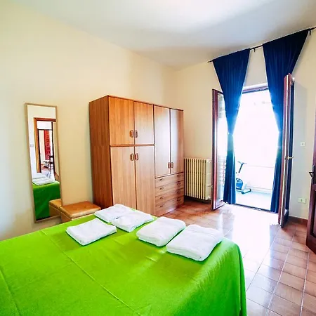 Rosa Apartment *