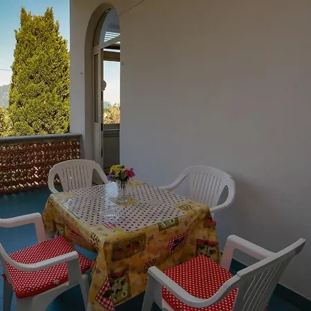 Rosa Apartment *